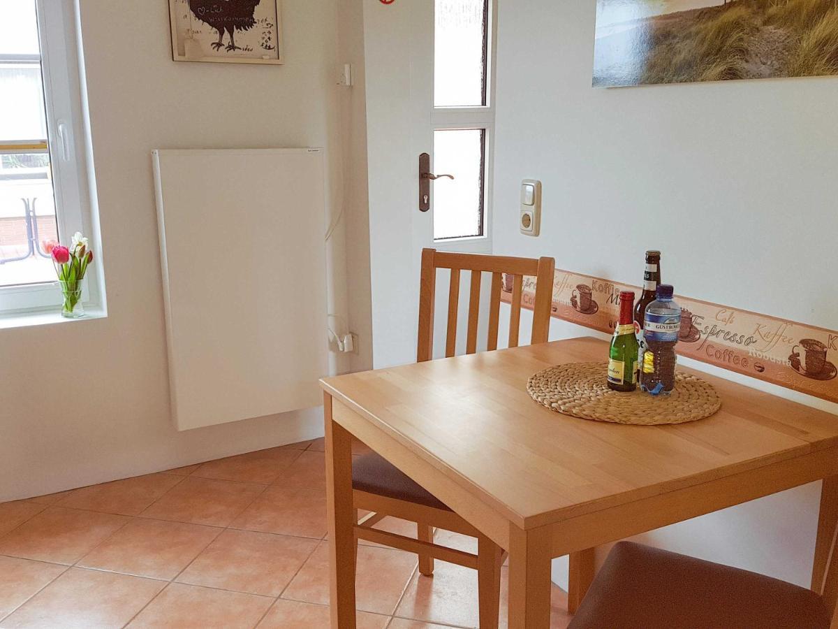 Ferienwohnung Im Roten Haus Stahlbrode Luaran gambar